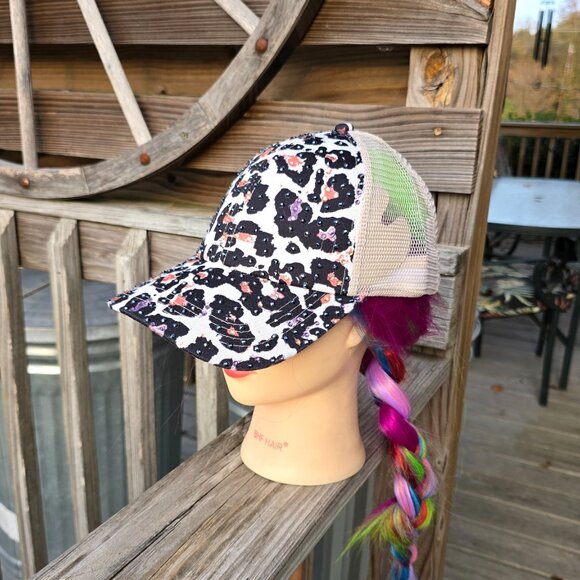 Ladies White Leopard Print BLING Hat NEW No Tags - Picture 3 of 4